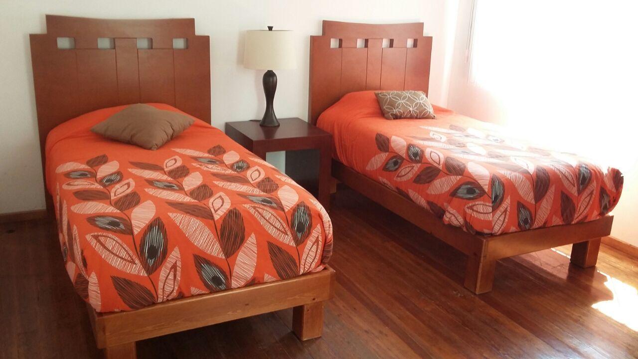 Standard Twin Room with Shared Bathroom