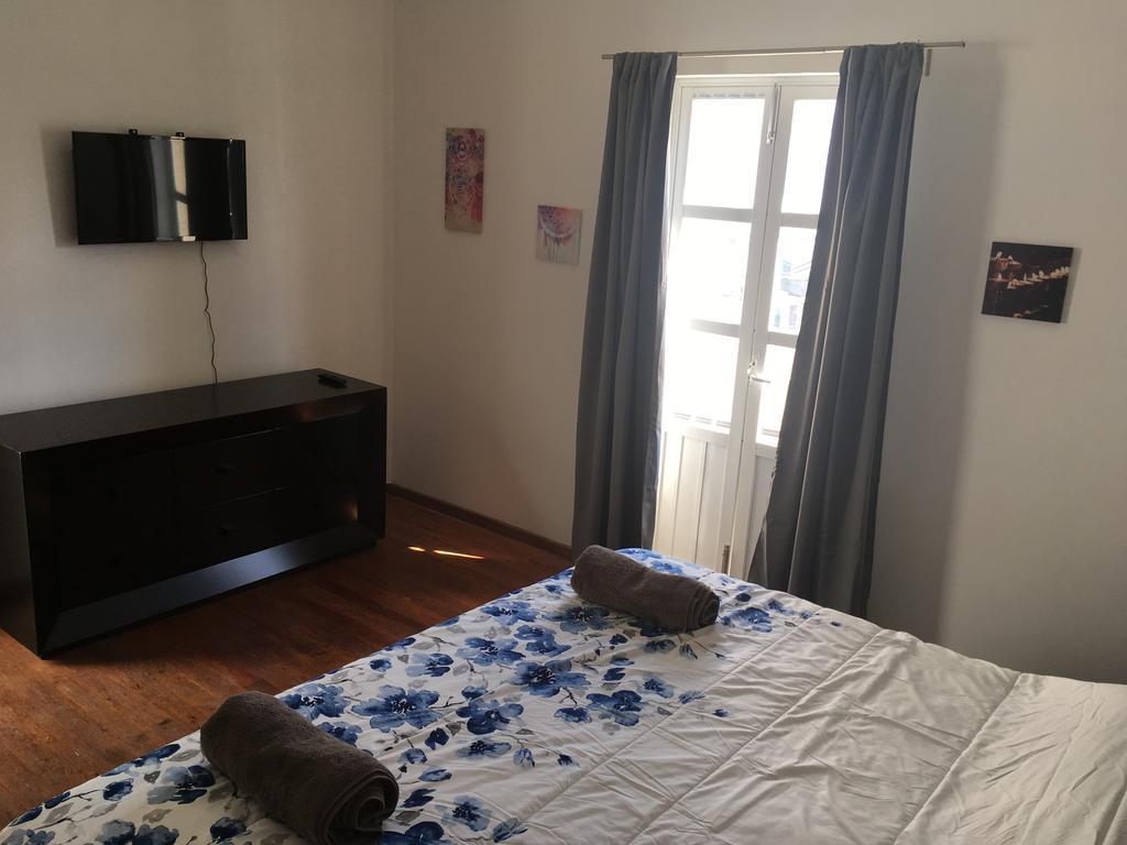 Queen Room with Shared Bathroom
